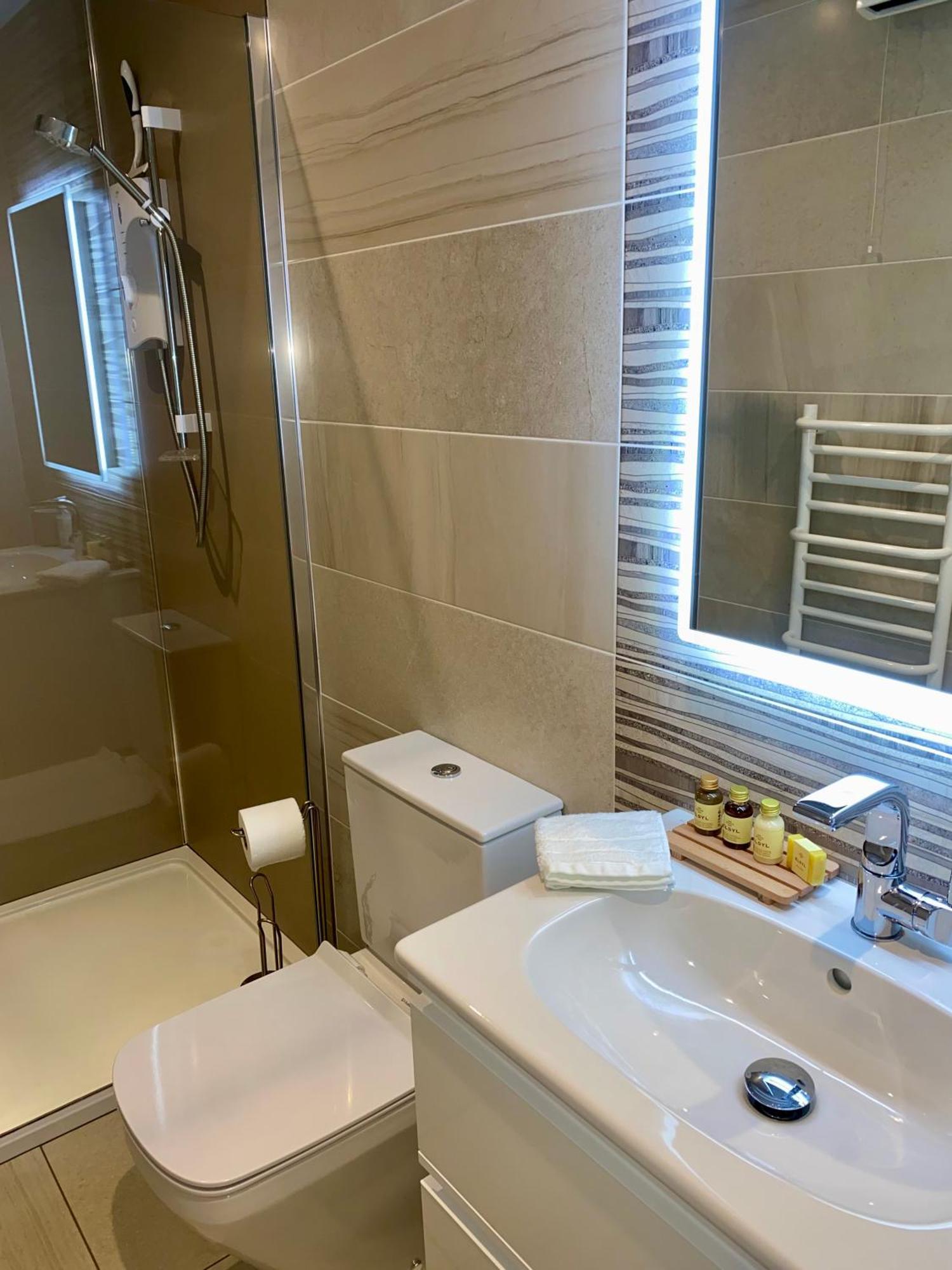 The North Cove, 20M To The Sea, Modern Studio Apartment Portrush Zewnętrze zdjęcie
